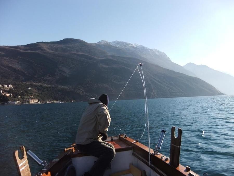 Lago Di Garda, La Battaglia Dei Pescatori Per Il Ritorno Del Lavarello ...